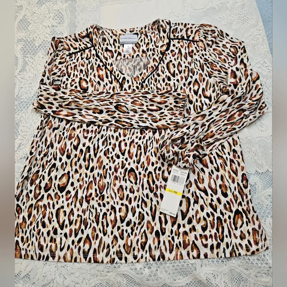 ALFRED DUNNER ANIMAL PRINT LONG SLEEVE BLOUSE PETITE Sz PM - Picture 2 of 9